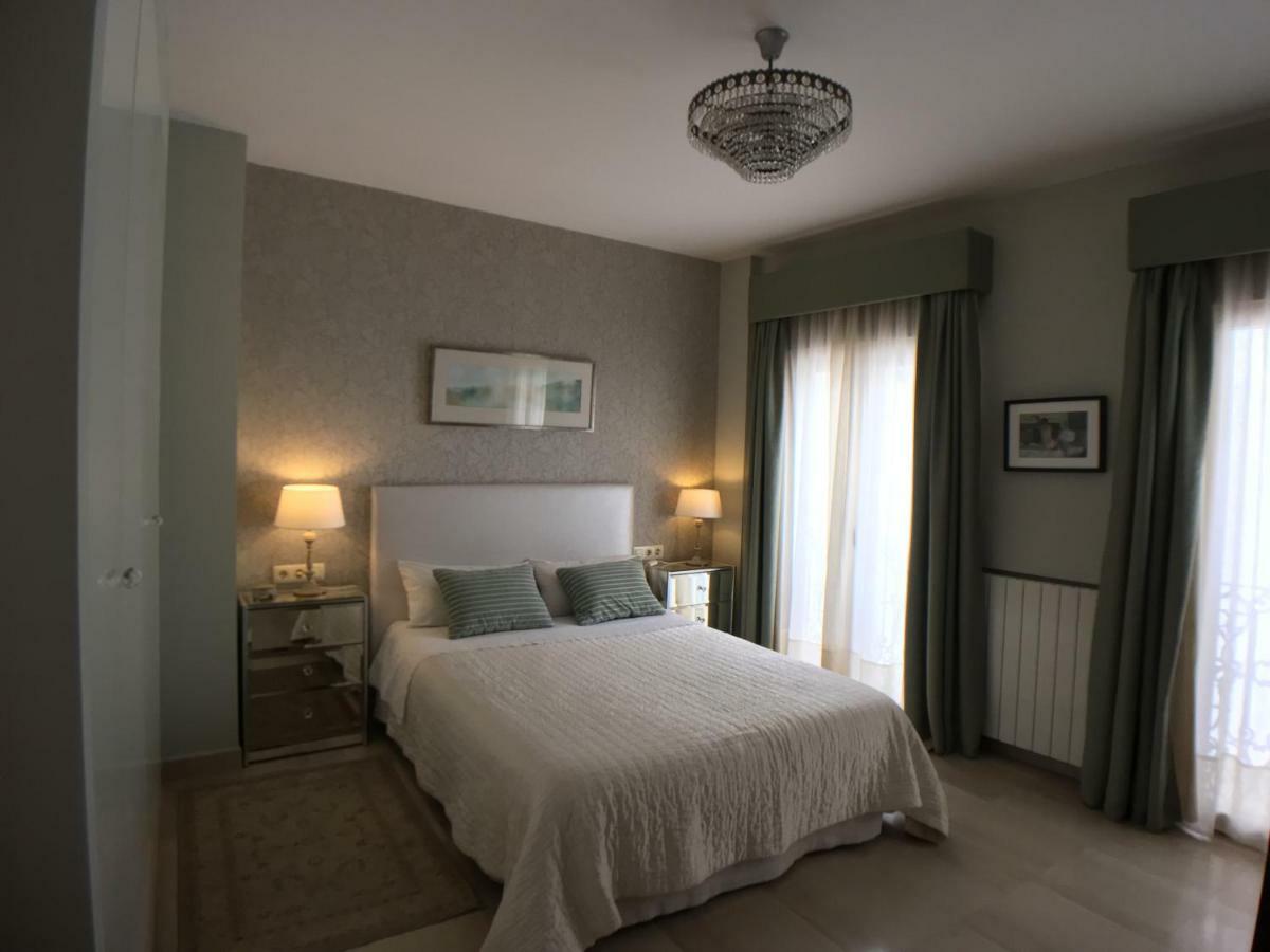 Guest House Europa 12 Sevilla Eksteriør billede